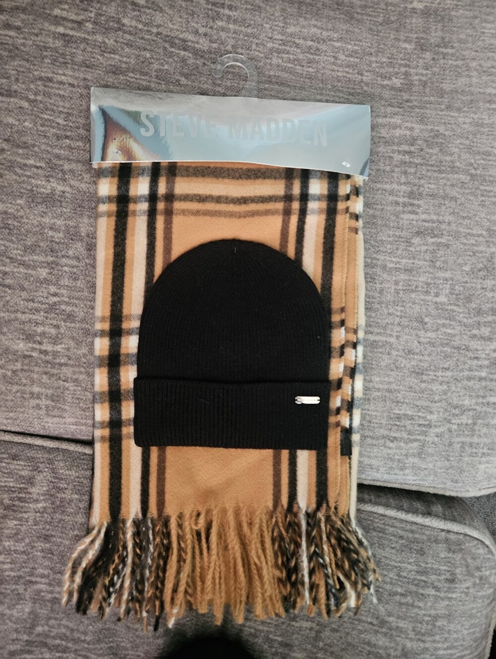 Steve Madden Hat And Scarf Set